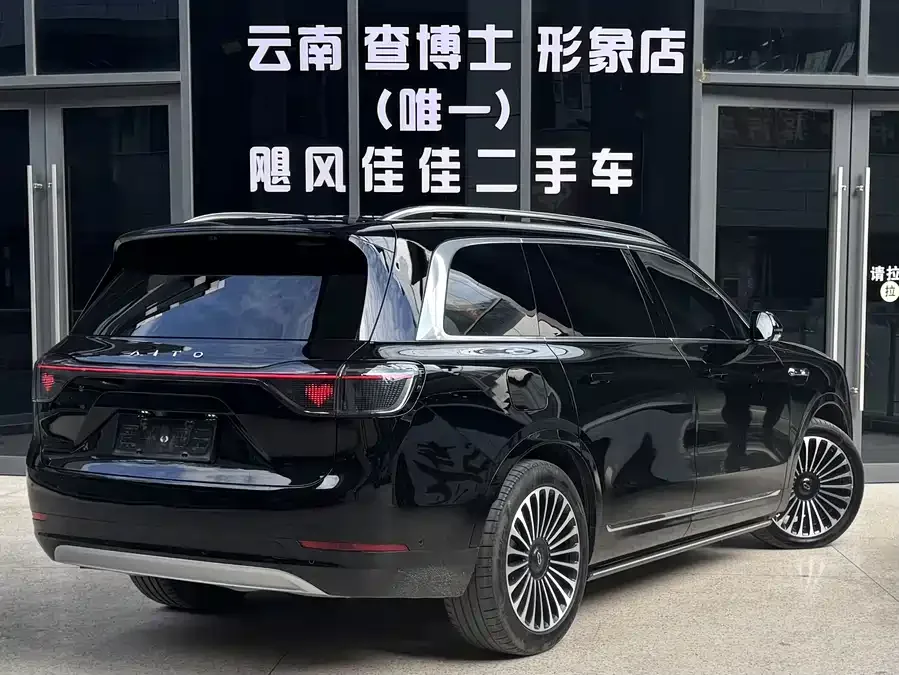 AITO M9 Wenjie M9 2024 Extended Range Max Edition 52kWh 6-seater Edition 2025 — миниатюра 2