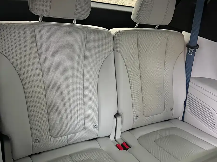 AITO M9 Wenjie M9 2024 Extended Range Max Edition 42kWh 6-seater Edition 2024 — миниатюра 5