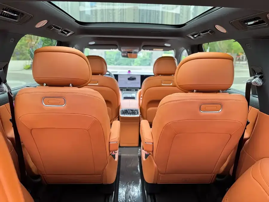AITO M9 Wenjie M9 2024 Extended Range Max Edition 42kWh 6-seater Edition 2026 — миниатюра 3
