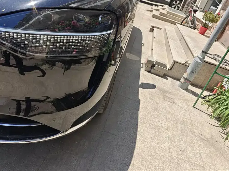 AITO M9 Wenjie M9 2025 Extended Range Ultra Edition 52kWh 6-Seat Version (192-line LiDAR) 2025 — миниатюра 2