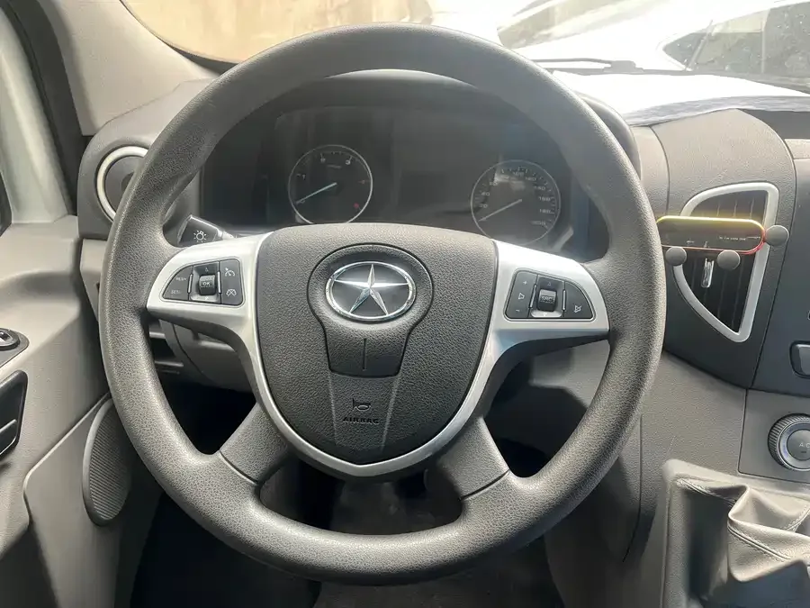 JAC Group Xingrui Starlight 2021 2.0T Fuel-Saving King Logistics Edition Van Long Wheelbase D20TCIF1 2022 — миниатюра 4