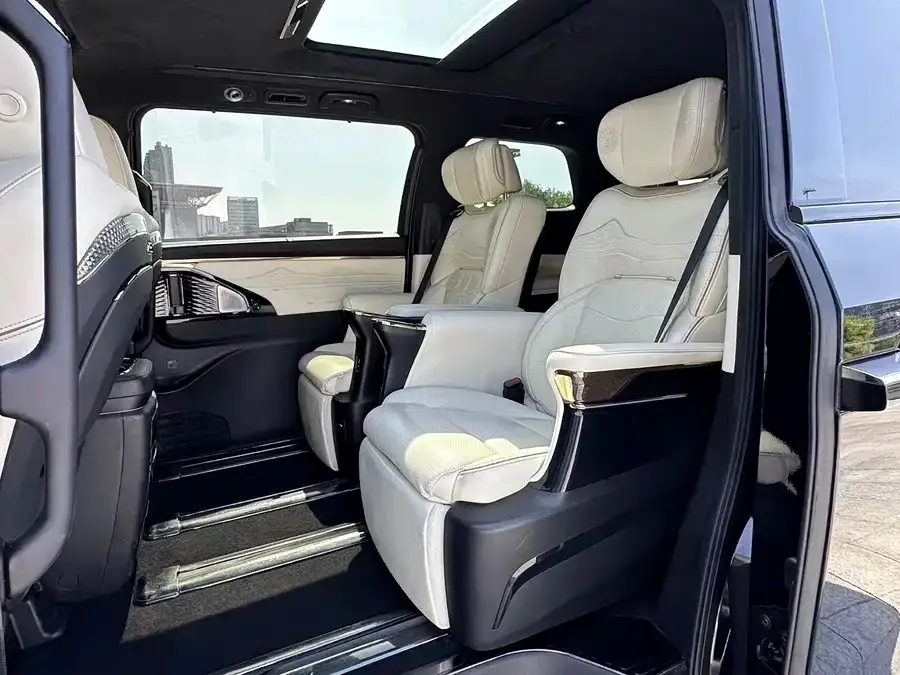 GAC Trumpchi M8 Trumpchi M8 2023 Grandmaster Series 400T Flagship Edition 2023 — миниатюра 3