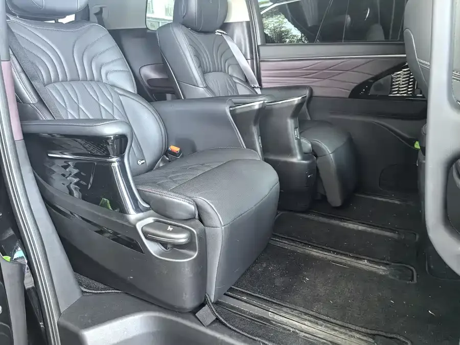 GAC Trumpchi M8 Trumpchi M8 2024 Master Series 400T Premium Edition 2025 — миниатюра 2