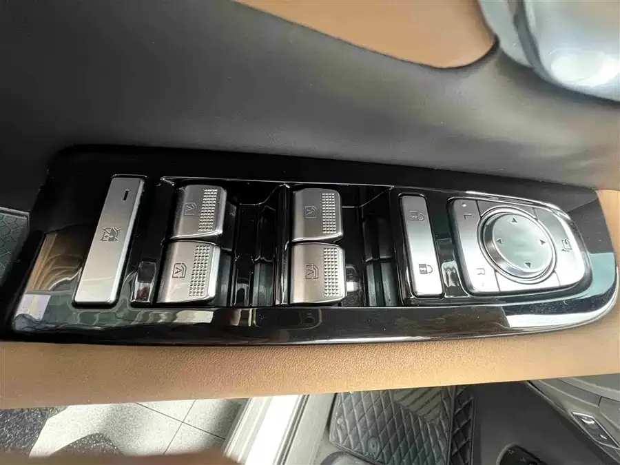 GAC Trumpchi M8 Trumpchi M8 2024 Master Series 400T Premium Edition 2025 — миниатюра 3