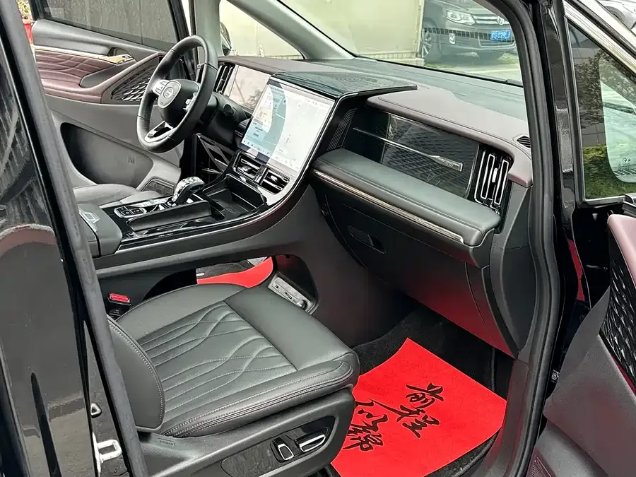 GAC Trumpchi M8 Trumpchi M8 2024 Master Series 400T Supreme Edition 2024 — миниатюра 3
