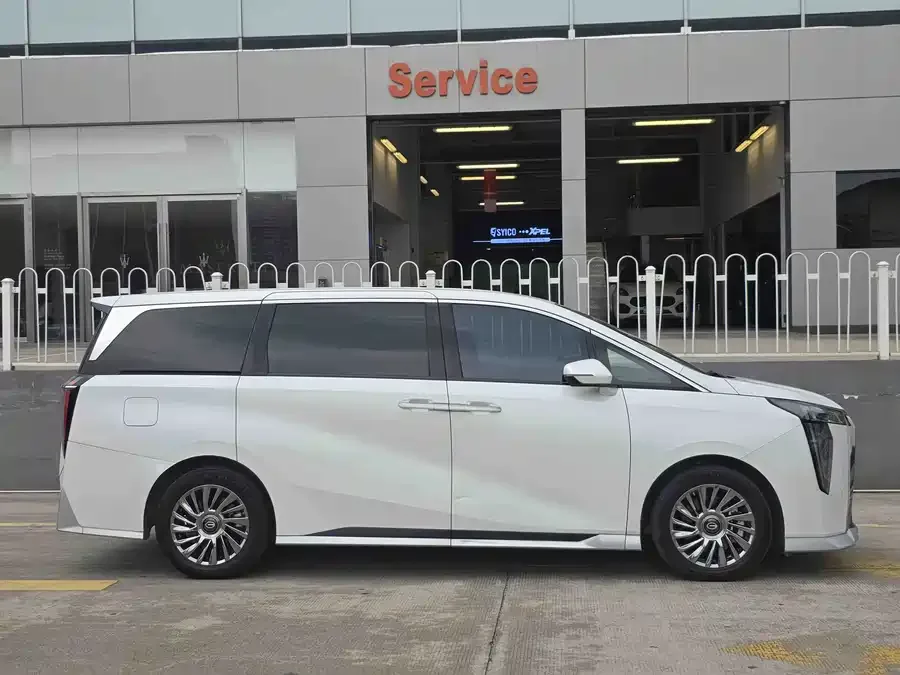 GAC Trumpchi M8 Trumpchi M8 2023 Grandmaster Series Dual Engine Flagship Edition 2023 — миниатюра 2
