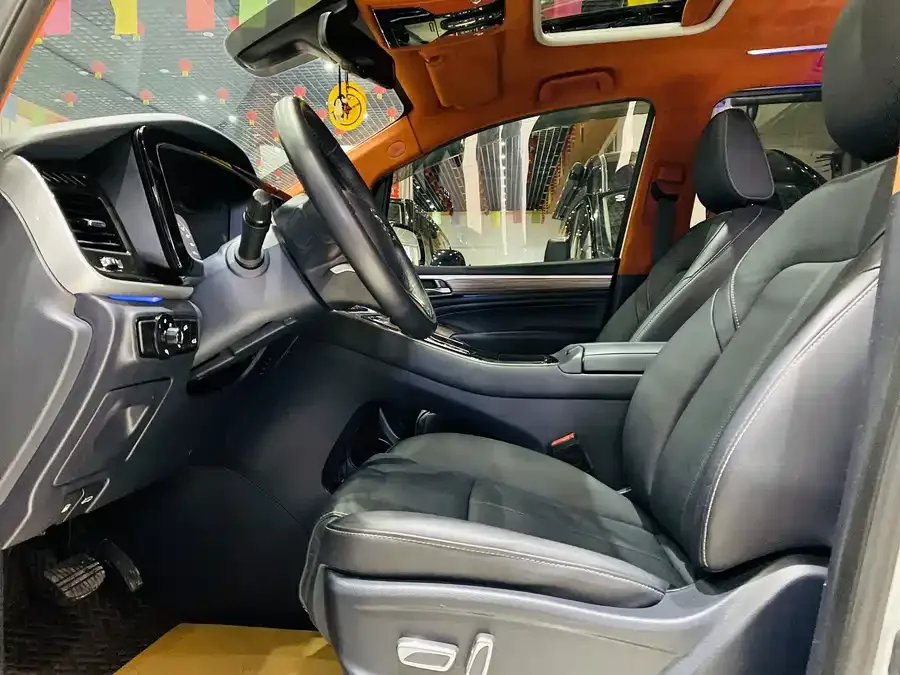 GAC Trumpchi M8 Trumpchi M8 2023 Lingxiu Series 390T Premium Edition 2023 — миниатюра 3
