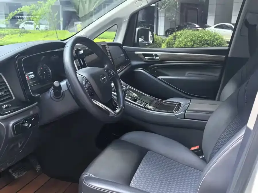 GAC Trumpchi M8 Trumpchi M8 2023 Lingxiu Series 390T Deluxe Edition 2023 — миниатюра 3