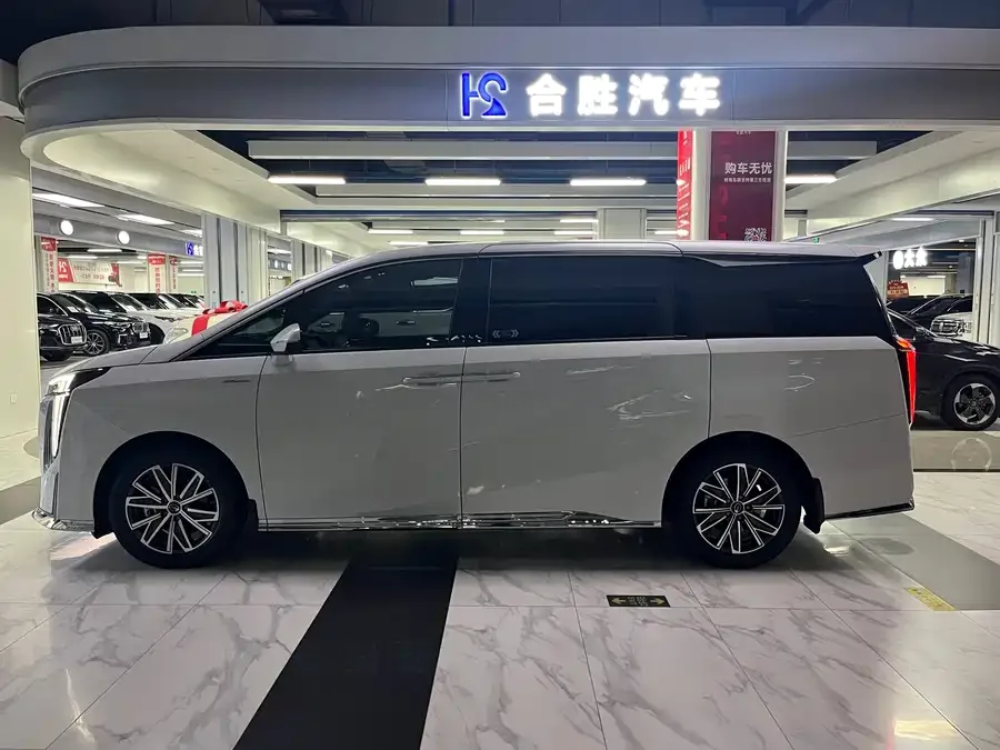 GAC Trumpchi M8 Trumpchi M8 2024 Master Series 400T Premium Edition 2024 — миниатюра 2