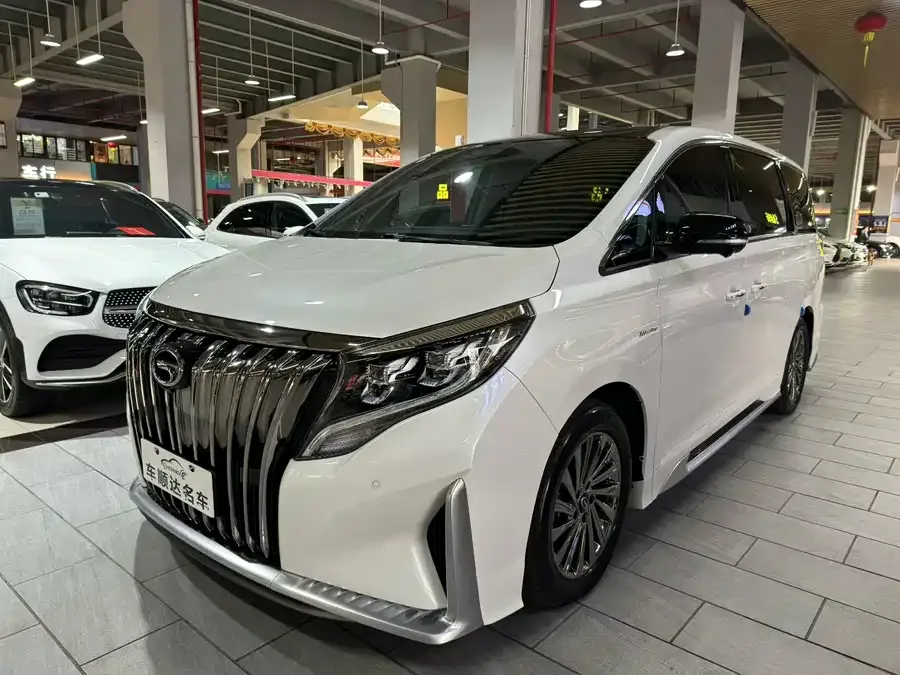 GAC Trumpchi M8 2022