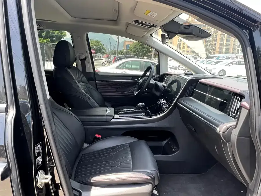 GAC Trumpchi M8 Trumpchi M8 2023 Master Series 390T Premium Edition 2023 — миниатюра 5