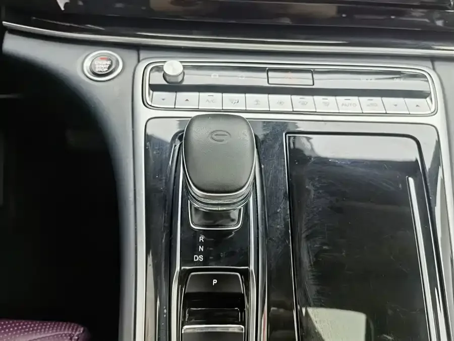 GAC Trumpchi M8 Trumpchi M8 2023 Lingxiu Series 390T Deluxe Edition 2024 — миниатюра 4