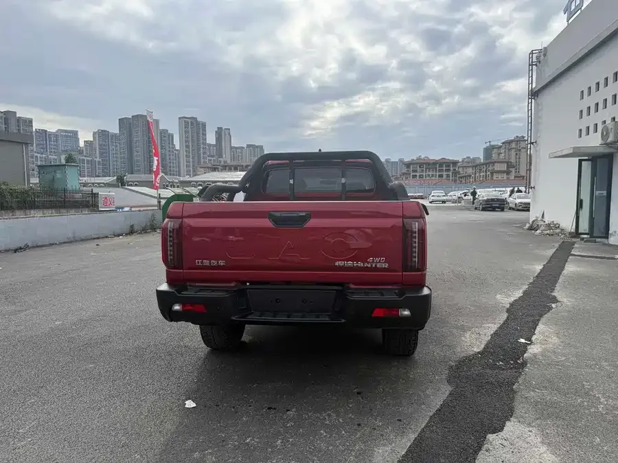 JAC Group SUV Hantu 2021 2.0T Commercial Edition Manual Diesel Four-wheel Drive Flagship Model Dashuang HFC4DB2-2E 2022 — миниатюра 2