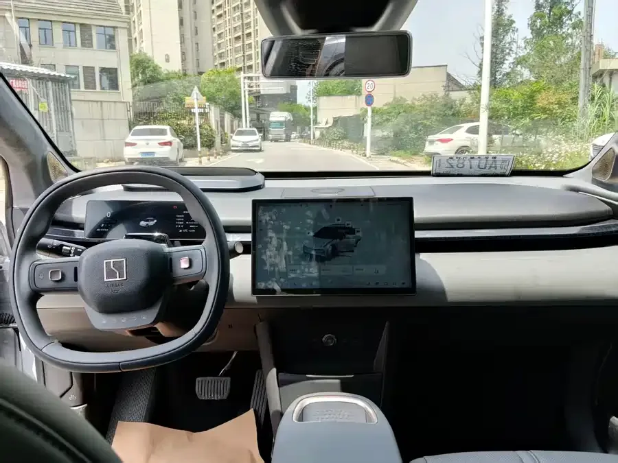 Zeekr X Zeekr X 2023 4WD YOU Edition 4 Seaters 2023 — миниатюра 2