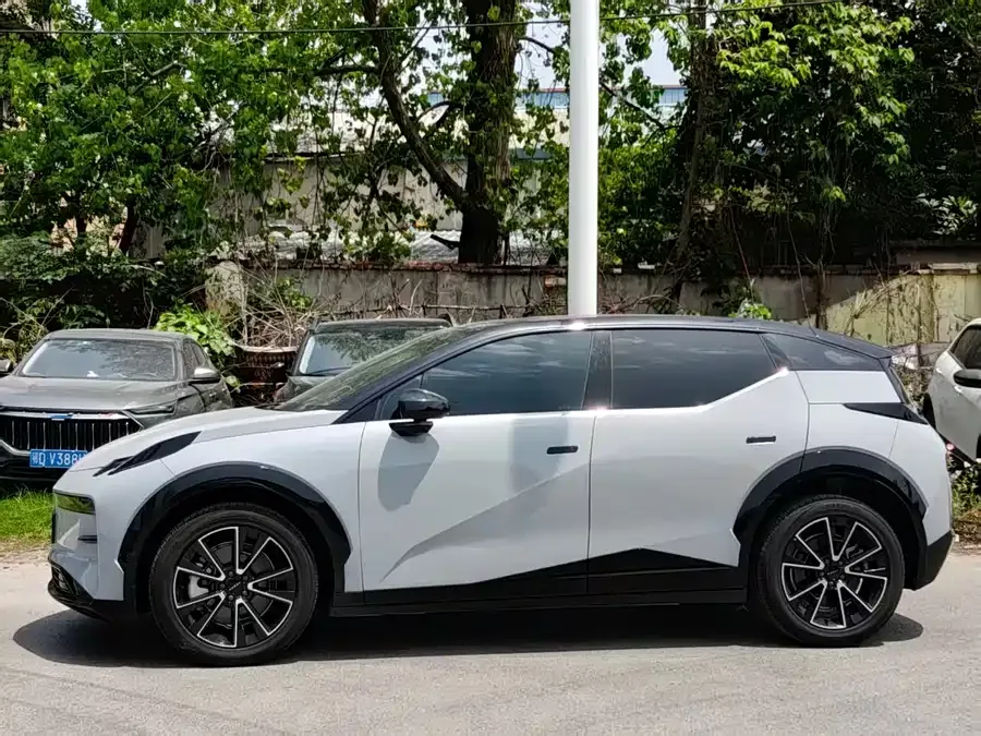 Zeekr X Zeekr X 2023 4WD YOU Edition 4 Seaters 2023 — миниатюра 4