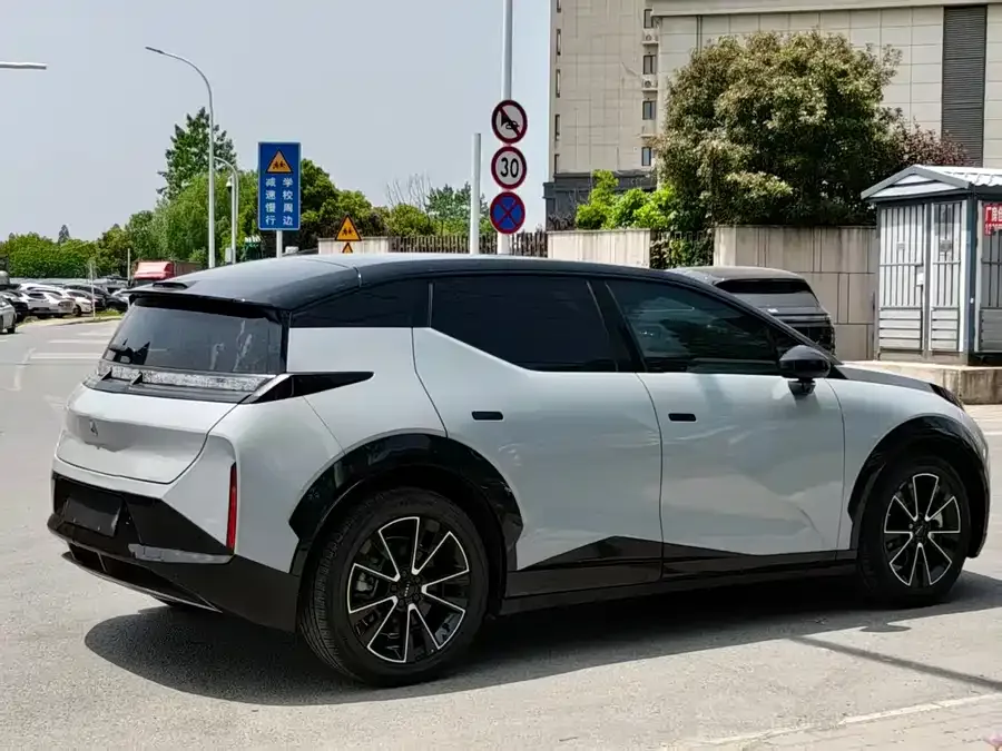 Zeekr X Zeekr X 2023 4WD YOU Edition 4 Seaters 2023 — миниатюра 5