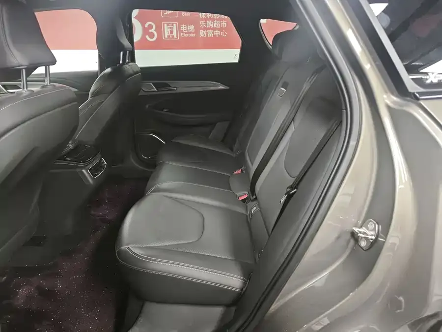 ARCFOX Alpha T Jihu Alphard T 2022 600H 2022 — миниатюра 4
