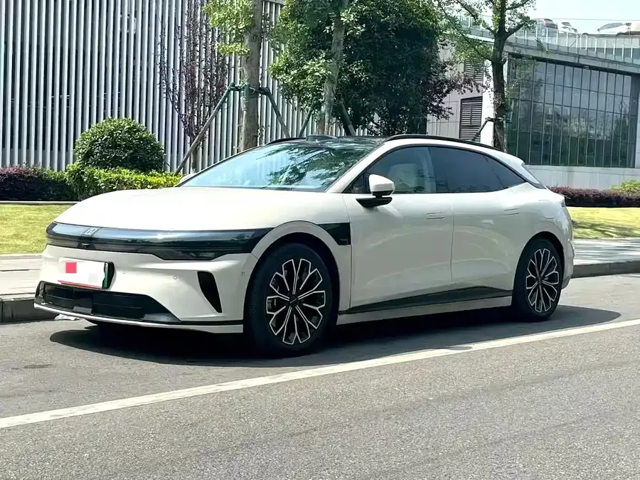 Zeekr 007GT 2025