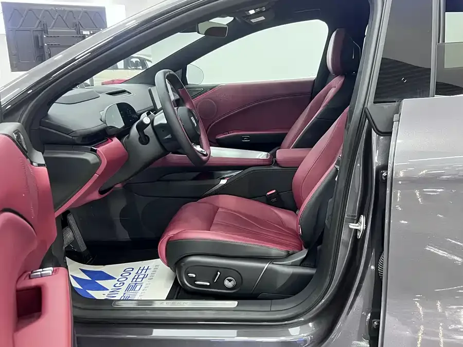 Zeekr 007GT Zeekr 007GT 2025 rear-wheel drive intelligent driving version 75kWh 2025 — миниатюра 3