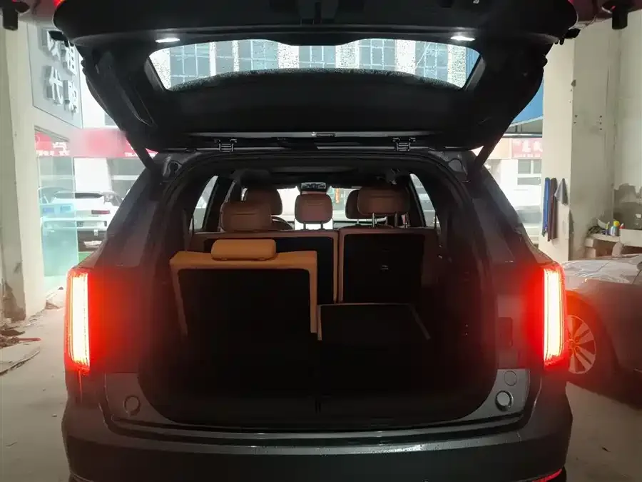 Jetour X70L Jetour X70L 2026 2.0TD Automatic Flagship 7-Seater 2026 — миниатюра 4
