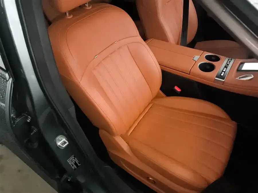 Jetour X70L Jetour X70L 2026 2.0TD Automatic Flagship 7-Seater 2026 — миниатюра 5