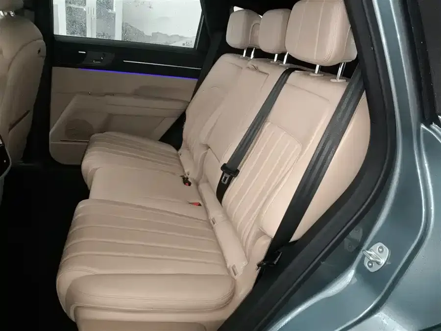 Jetour X70L Jetour X70L 2026 2.0TD Automatic Flagship 7-Seater 2026 — миниатюра 4