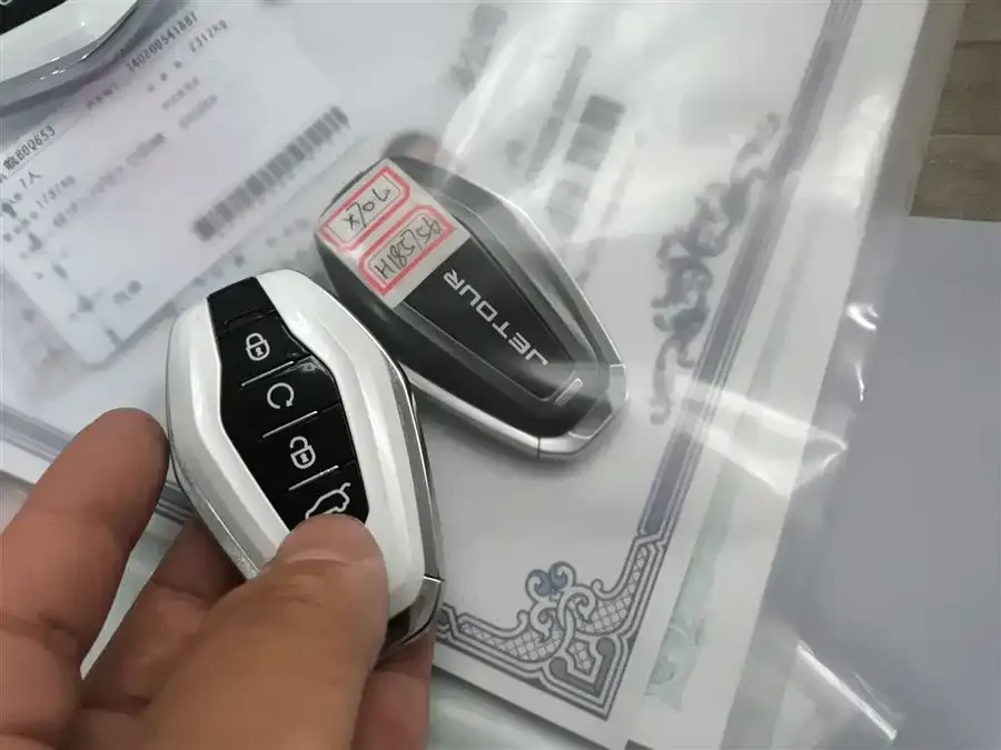 Jetour X70L Jetour X70L 2026 2.0TD Automatic Flagship 7-Seater 2026 — миниатюра 5
