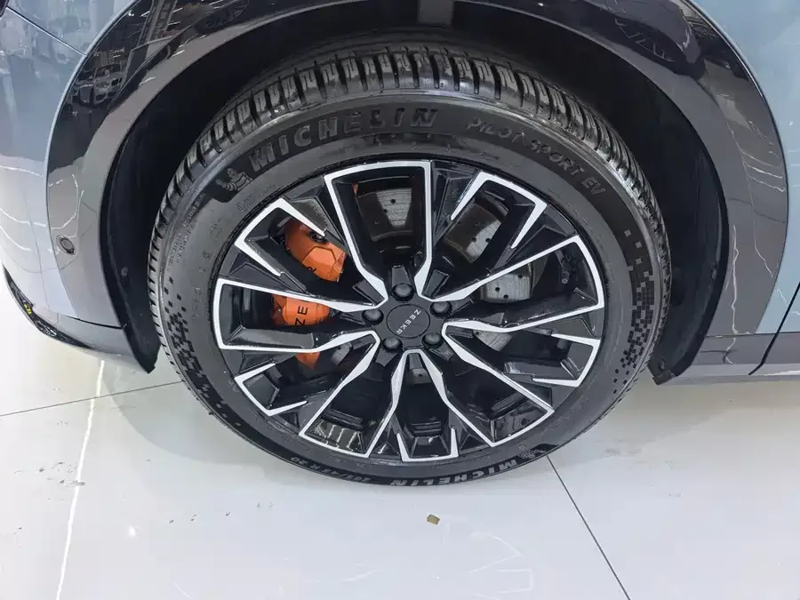 Zeekr 7X Zeekr 7X 2025 75kWh RWD Smart Driving Edition 2024 — миниатюра 2