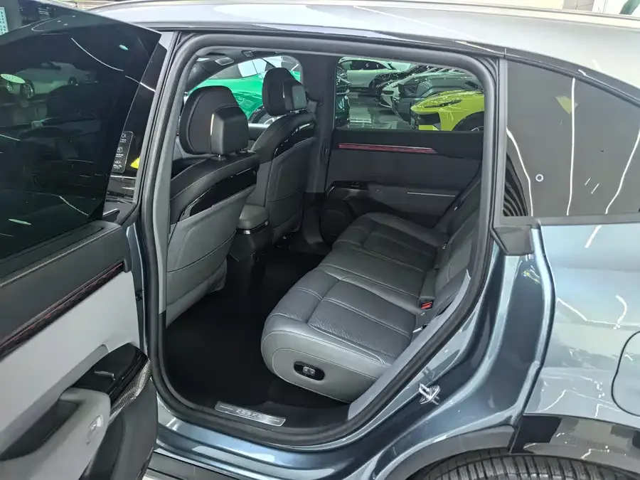 Zeekr 7X Zeekr 7X 2025 75kWh RWD Smart Driving Edition 2024 — миниатюра 3