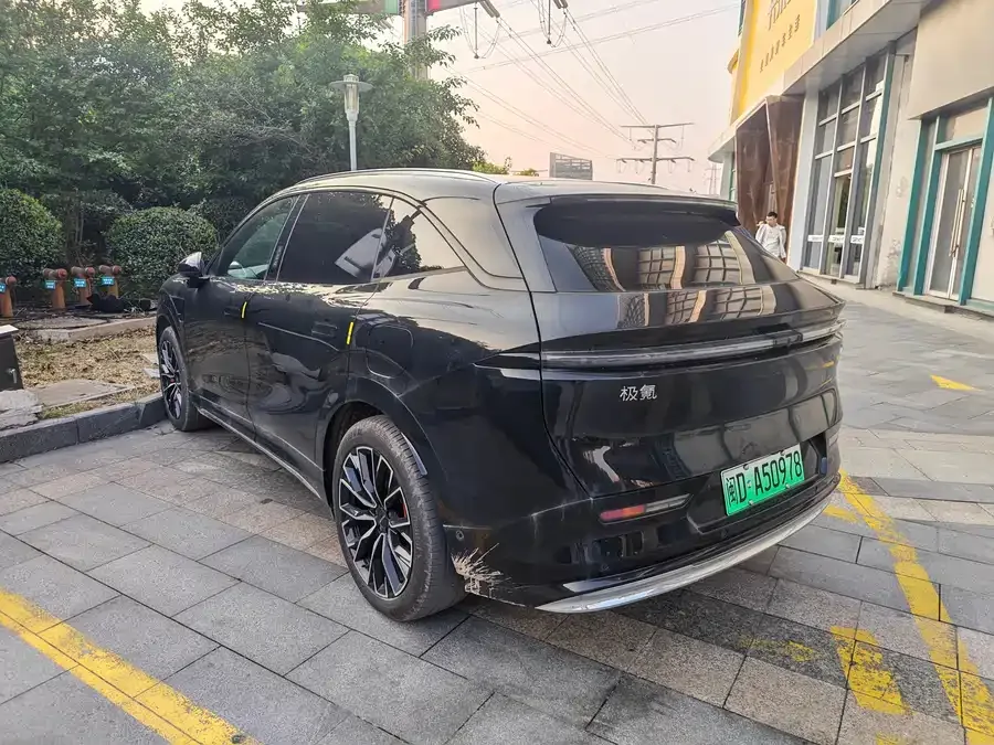 Zeekr 7X Zeekr 7X 2025 75kWh RWD Smart Driving Edition 2024 — миниатюра 4