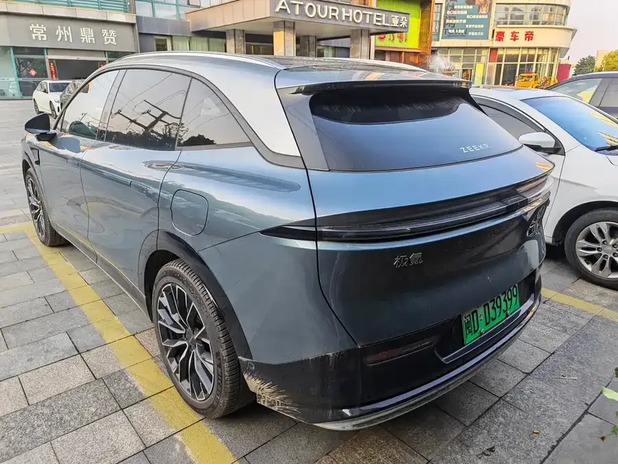 Zeekr 7X Zeekr 7X 2025 75kWh RWD Smart Driving Edition 2024 — миниатюра 4
