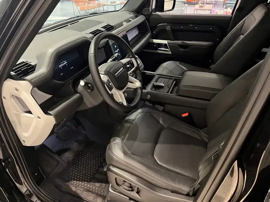 Land Rover guard Land Rover Defender 2024 110 3.0T P400 Dark Special Edition 2024 — миниатюра 4