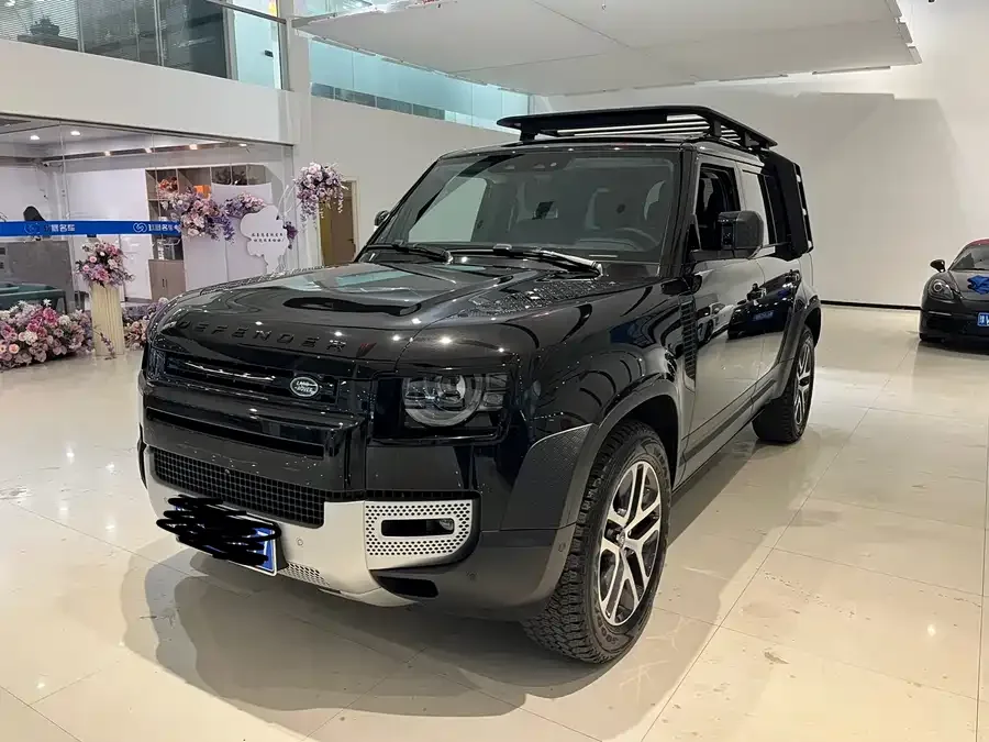 Land Rover guard 2024