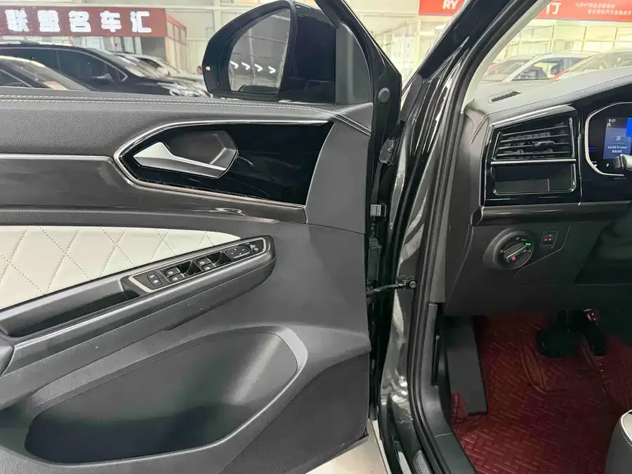 Jetta VS7 Jetta VS7 2022 Black Front Edition 1.4T Automatic Enjoy Edition Pro 2022 — миниатюра 3