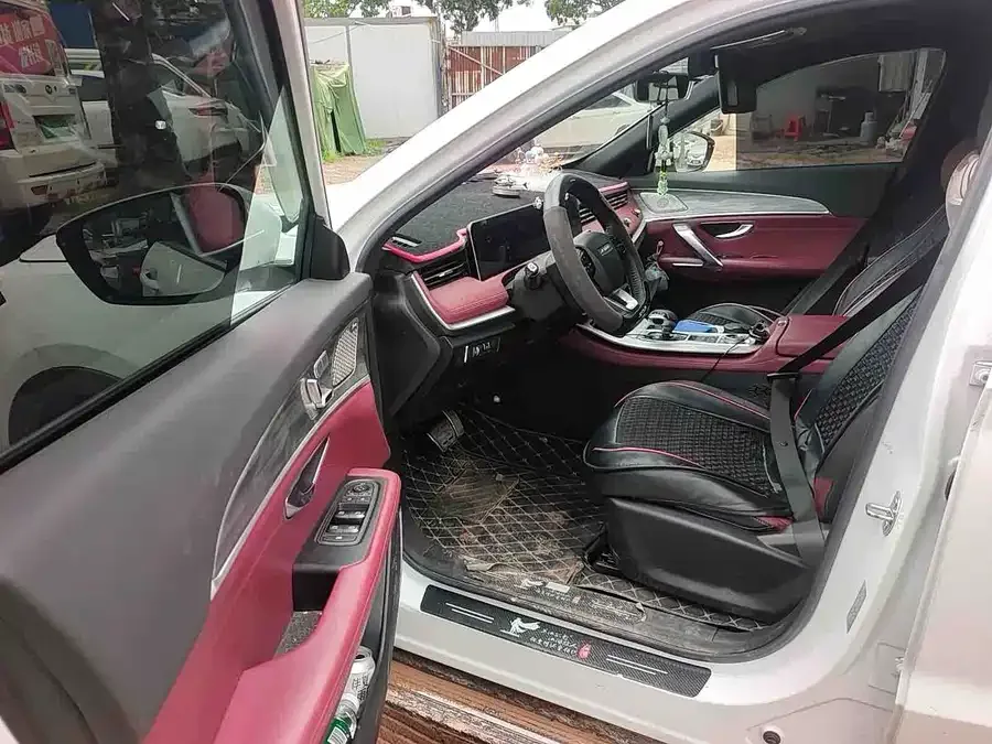 Jetour X70 Plus JETOUR X70 PLUS 2023 1.5T DCT Brave PLUS 7-seater 2023 — миниатюра 4