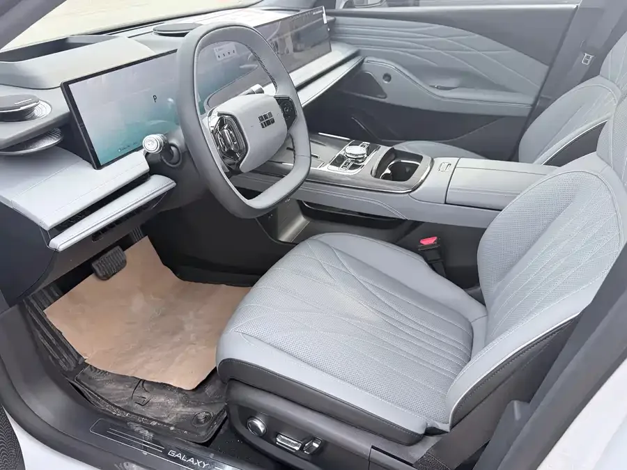 Geely Galaxy E8 Galaxy E8 2024 665km RWD Starship Long Range Edition 2025 — миниатюра 4