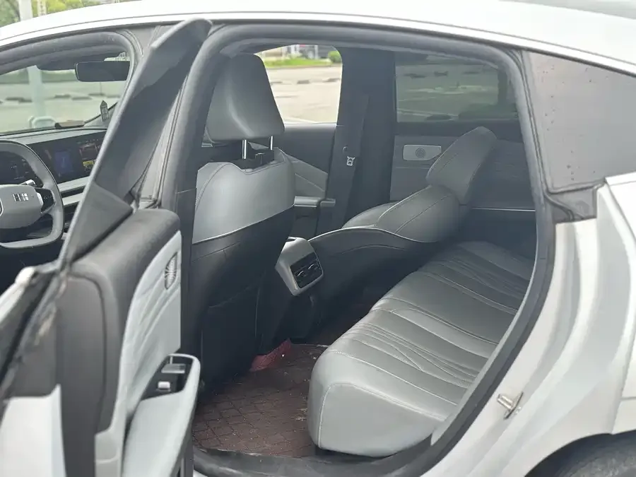 Geely Galaxy E8 Galaxy E8 2024 665km RWD Starship Long Range Edition 2024 — миниатюра 5