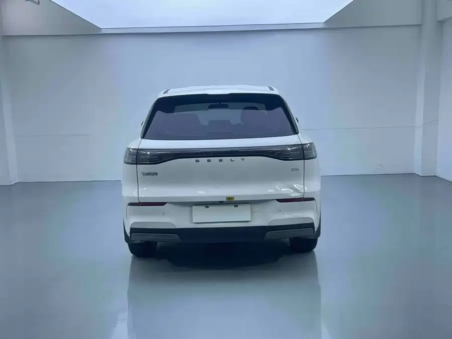 Geely Galaxy E5 Galaxy E5 2024 530km Business Edition 2025 — миниатюра 4