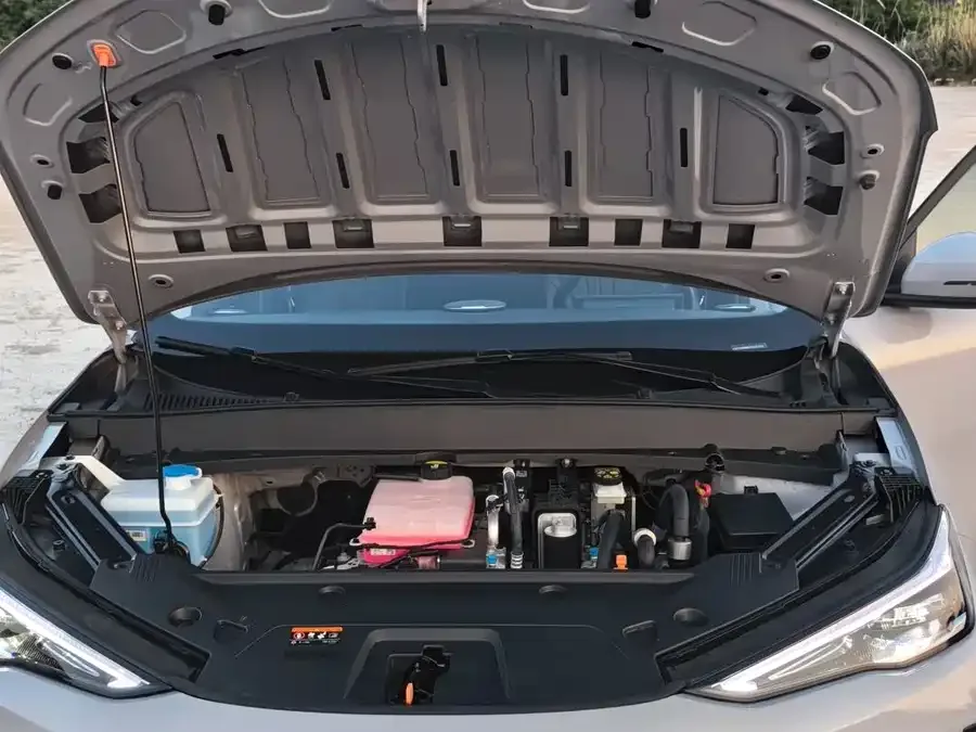 Geely Galaxy E5 Galaxy E5 2024 530km Long Range Edition 2025 — миниатюра 4
