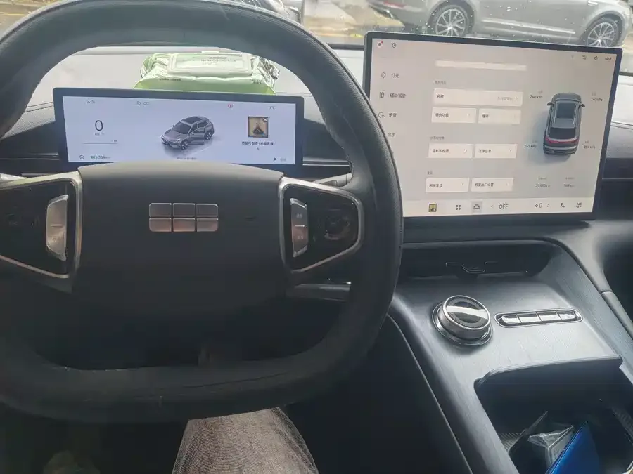 Geely Galaxy E5 Galaxy E5 2024 530km Long Range Edition 2025 — миниатюра 4