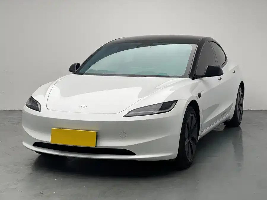Tesla Model 3 2024