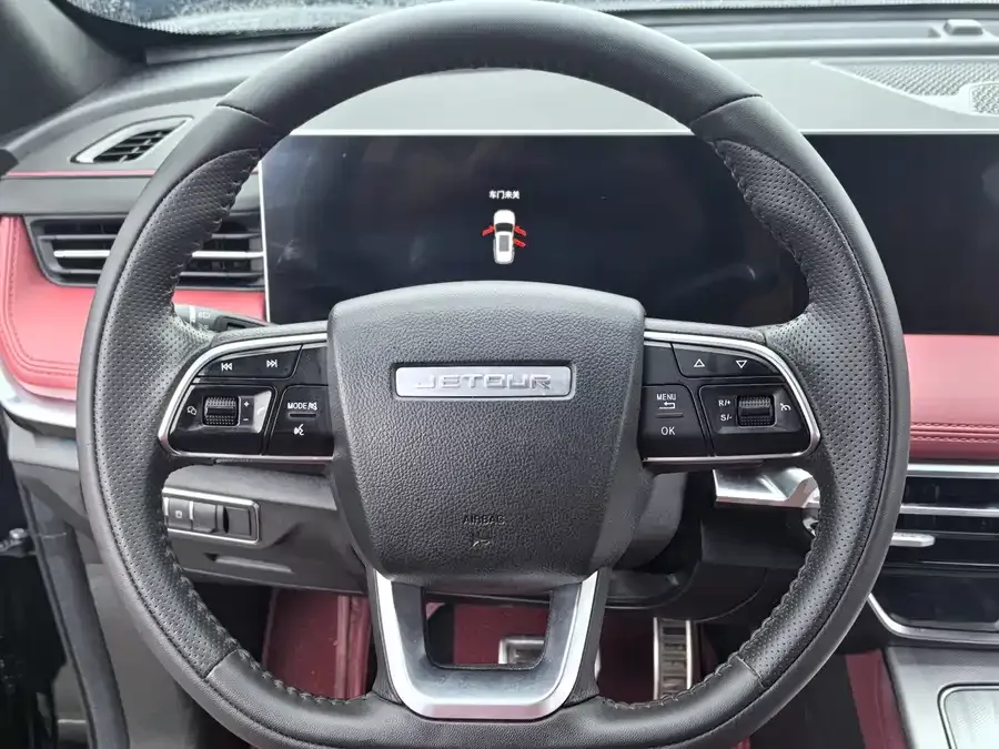 Jetour X70 Plus JETOUR X70 PLUS 2023 1.5T DCT Brave PLUS 5-seater 2023 — миниатюра 4
