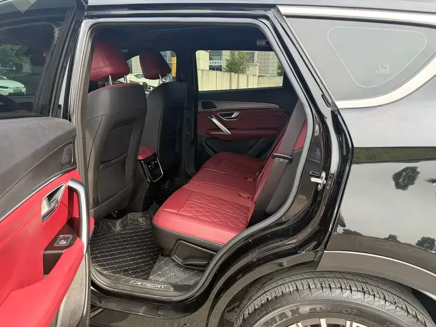 Jetour X70 Plus JETOUR X70 PLUS 2024 Champion Edition 1.5T DCT Champion MAX 5 Seaters 2024 — миниатюра 5