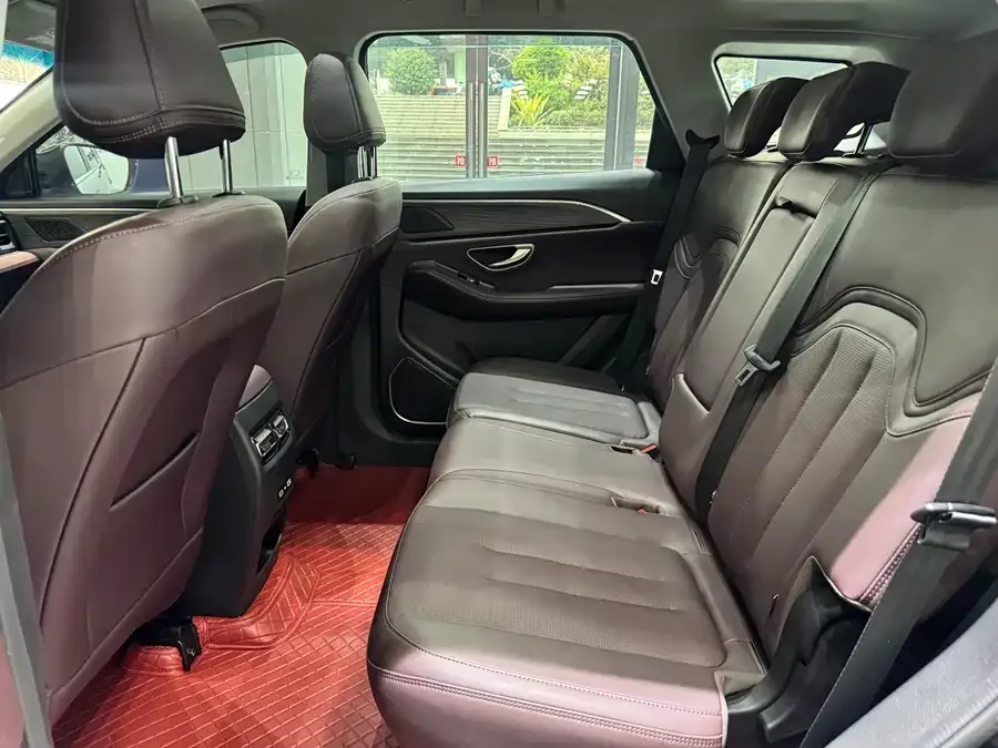 Jetour X90 Plus JETOUR X90 PLUS 2024 1.6TD DCT Family Edition 7 Seaters 2024 — миниатюра 3