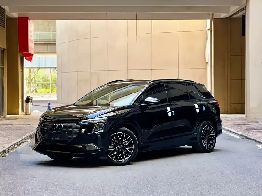 Audi Q5 e-tron 2023