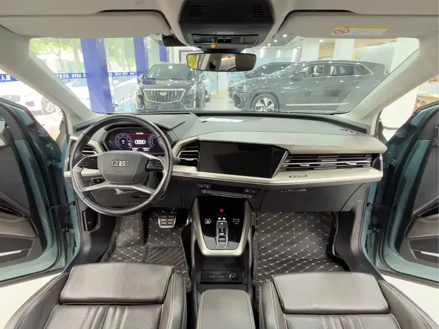 Audi Q5 e-tron 2023 50 e-tron quattro glory suit 2023 — миниатюра 2
