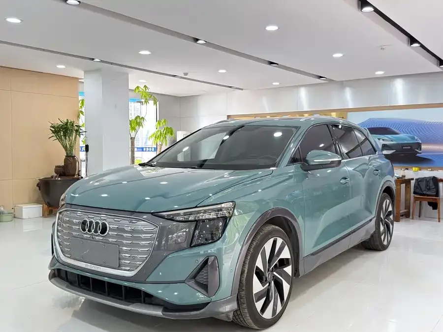 Audi Q5 e-tron 2023 50 e-tron quattro glory suit 2023 — фото 1, купить с доставкой в Москву