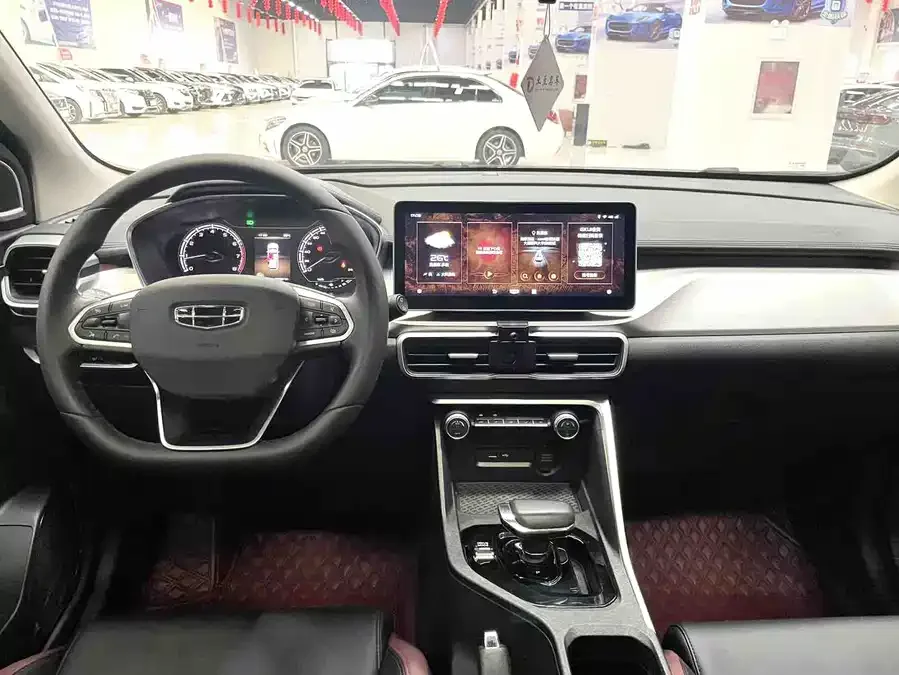 Geely Coolray SX11 Binyue 2021 1.4T DCT Platinum Edition 2022 — миниатюра 3