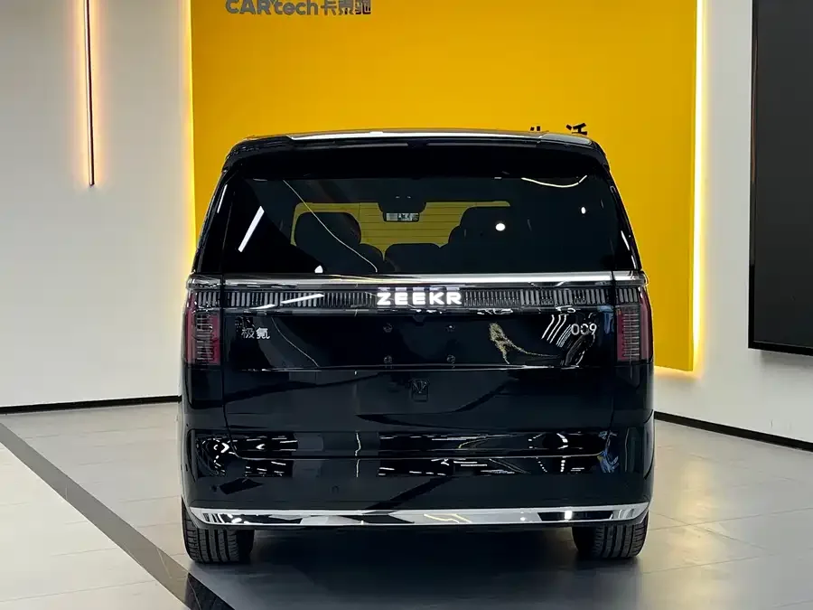 Zeekr 009 Zeekr 009 2024 seven-seat aisle version four-wheel drive 108kWh 2025 — миниатюра 2