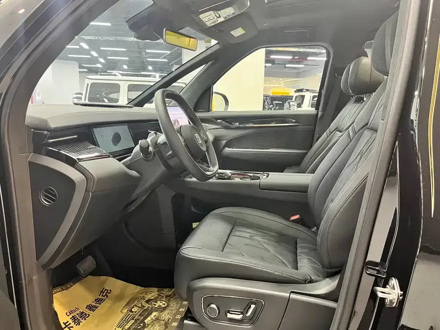 Zeekr 009 Zeekr 009 2024 seven-seat aisle version four-wheel drive 108kWh 2025 — миниатюра 3